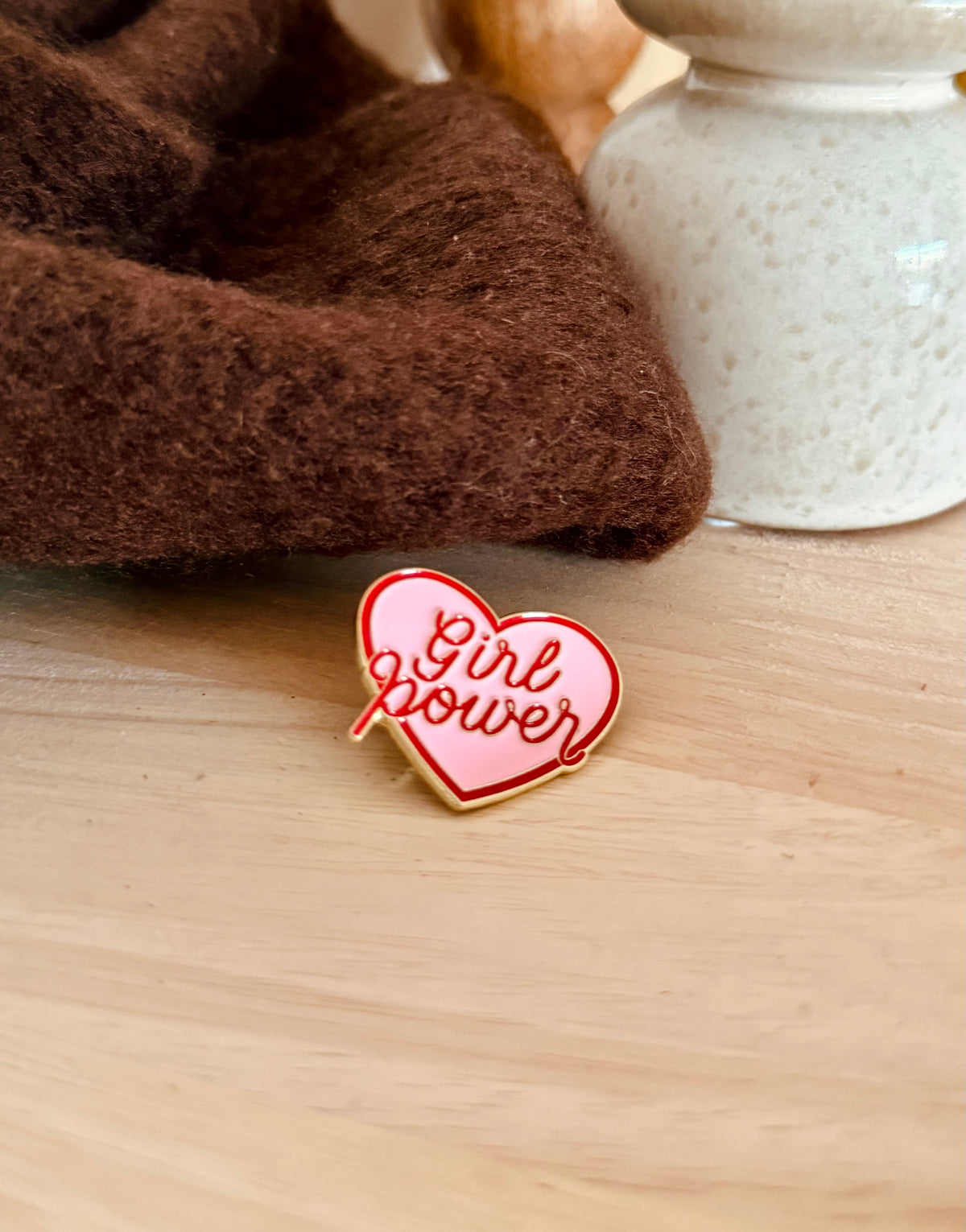 Pins - Girls Power